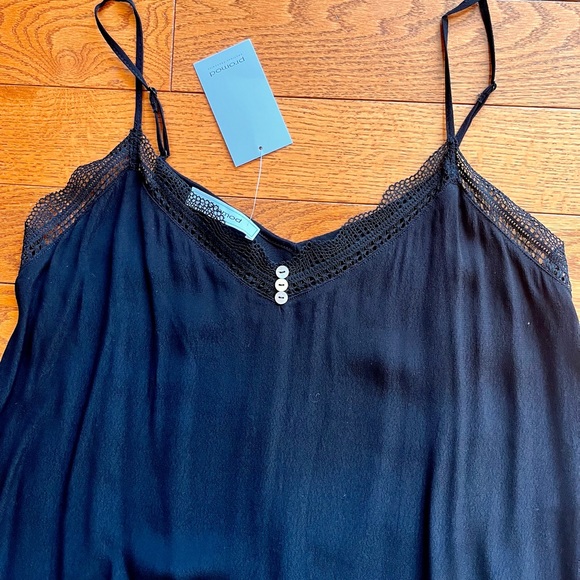 NWT. Black laced camisole - Picture 2 of 6